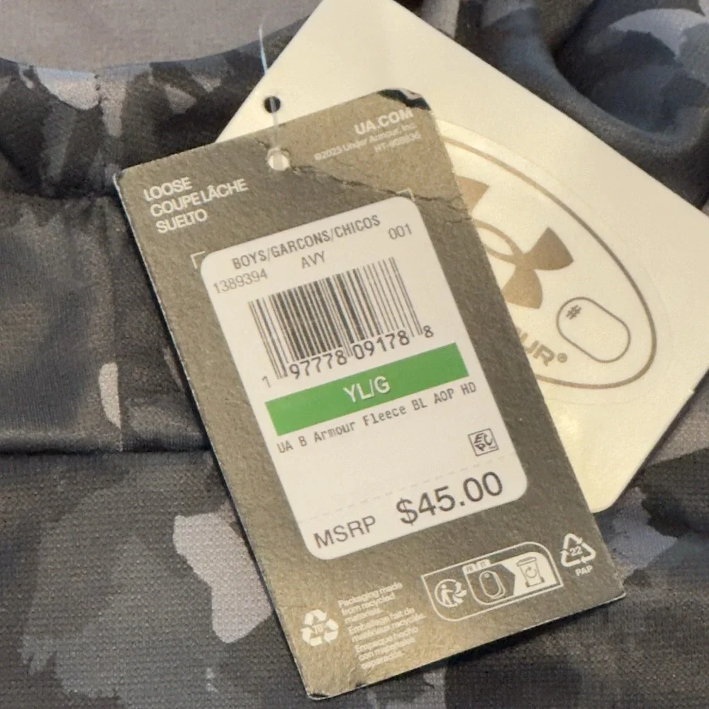 Under Armour Youth Boys Fleece Pullover Hoodie‎ Sweatshirt Black Camo Large NWT